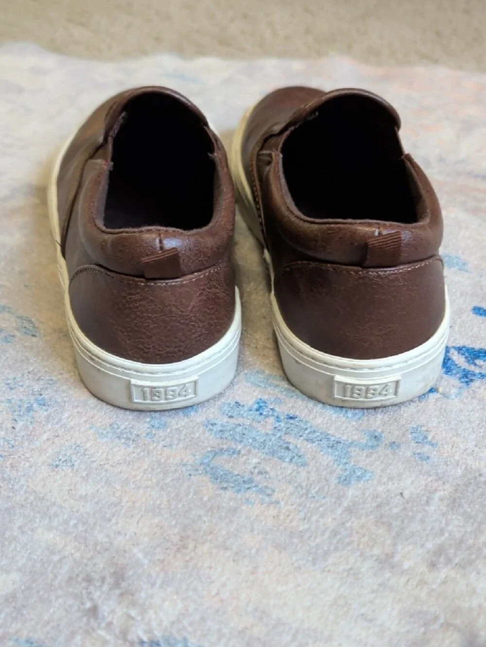 Old Navy Brown Slip-On Leather Loafers with White Soles Boys US Size 4, EU 23